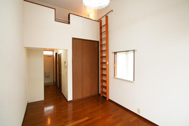 メゾン・ド・カワグチ ベッドルーム