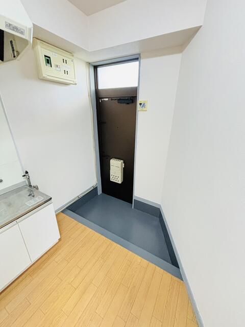 メゾン三陽 玄関