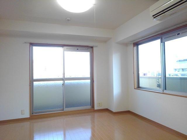 喜久屋ビル リビング