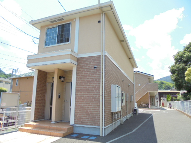 ティファニー 101号室 外観