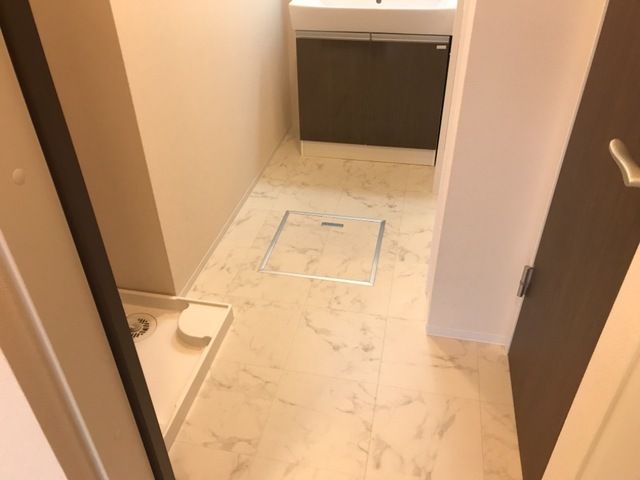 サンライト・洋 玄関