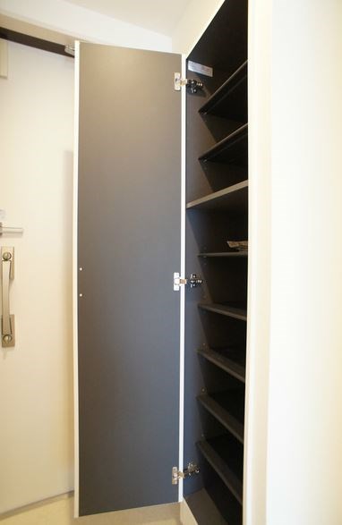 リブリ・ピーチテラス湘南 玄関