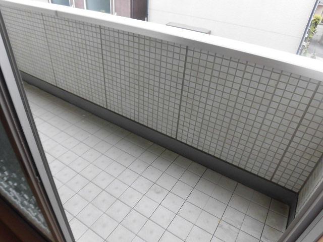 カレッツァⅡ番館 ベランダ