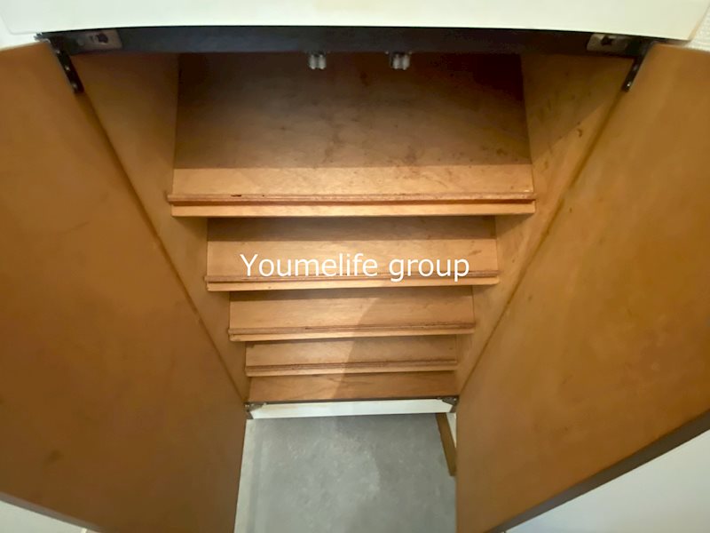 山百合ハイツ３号棟 玄関