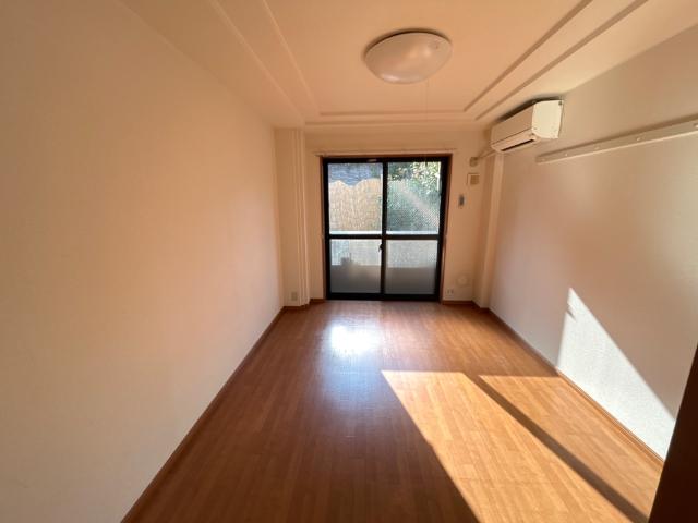 スプリングウィンド リビング