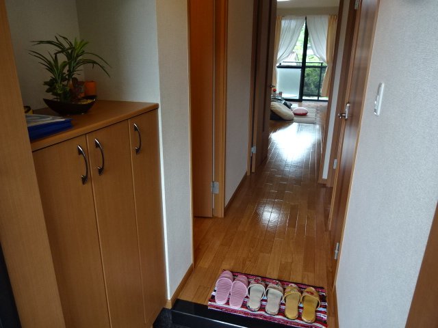 グランドフォレスト 玄関