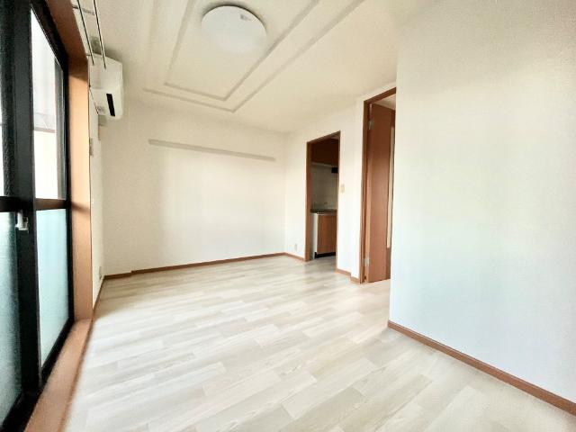 メゾン・ラクウショウ ベッドルーム