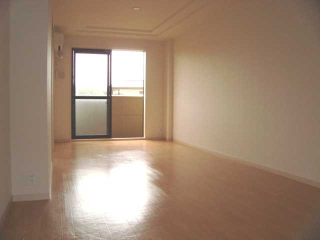 レジーナ リビング