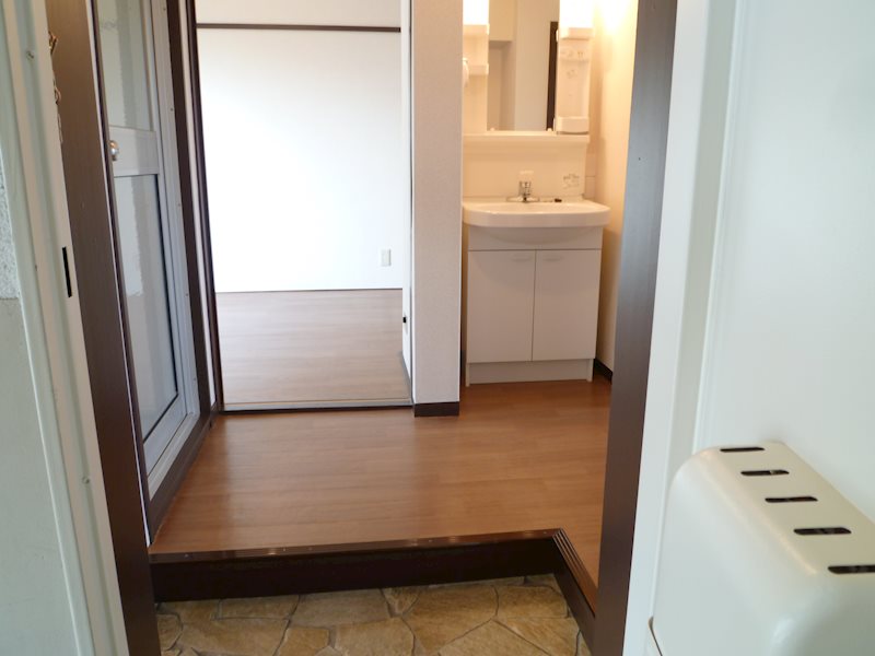 第一長沼ハイツ 玄関