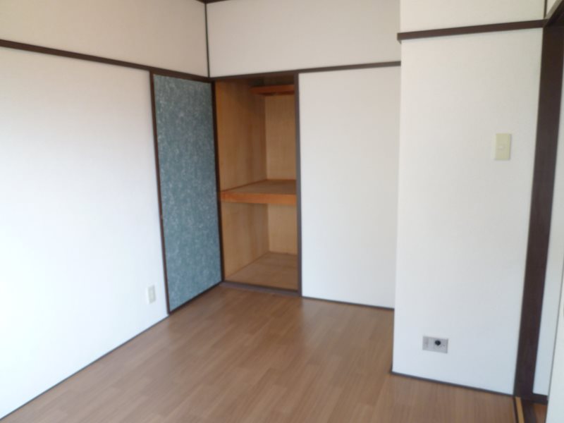 第一長沼ハイツ ベッドルーム