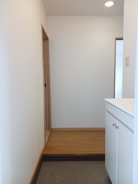 グリュークアネックス　Ａ 玄関