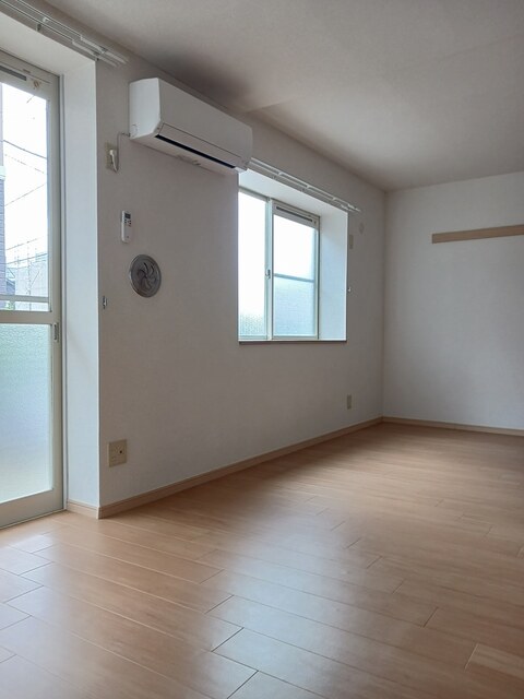 グリュークアネックス　Ａ リビング