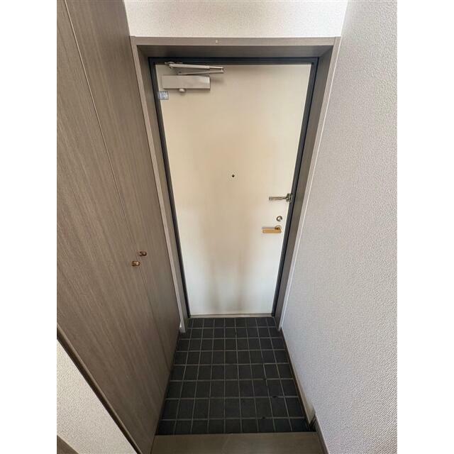 ライオンズプラザ海老名 玄関