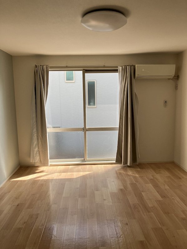 サンヒルズ峯尾Ⅱ リビング