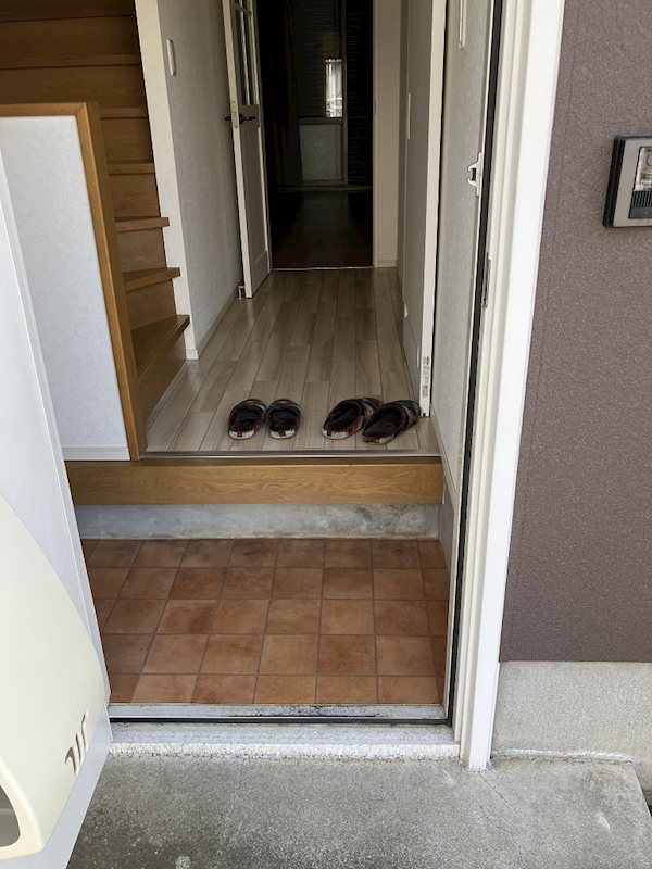 サンヒルズ峯尾Ⅱ 玄関