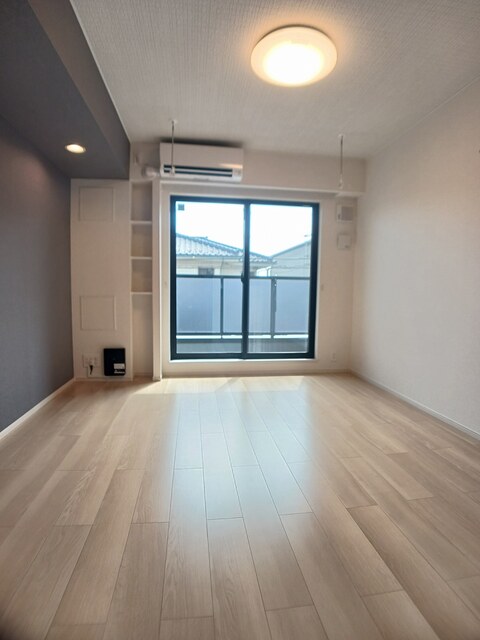 パイシーズ リビング