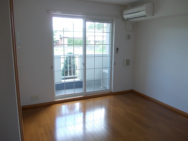 Ｙ．クルメン リビング