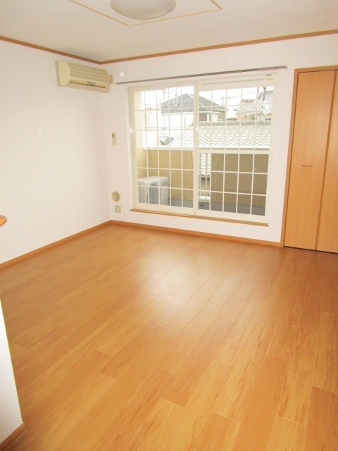 ステイブル・セトル リビング