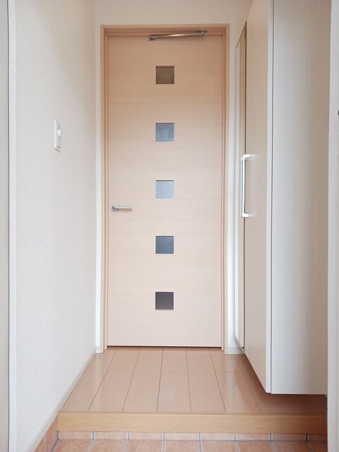 メゾンアンソレイユⅠ 玄関