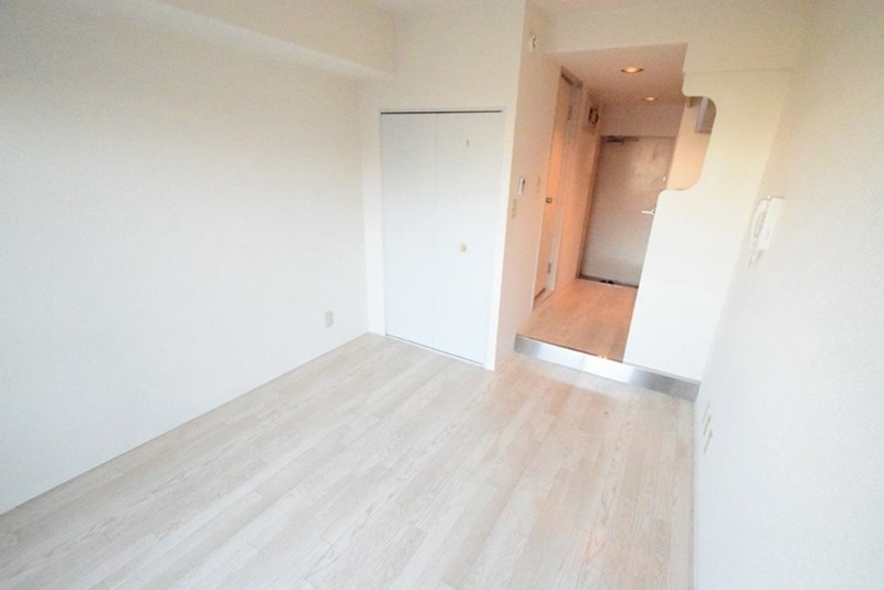 メゾン・ド・ビザール リビング