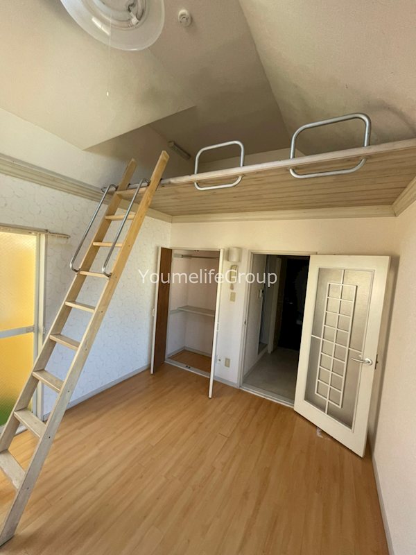 レオパレス花の木 リビング