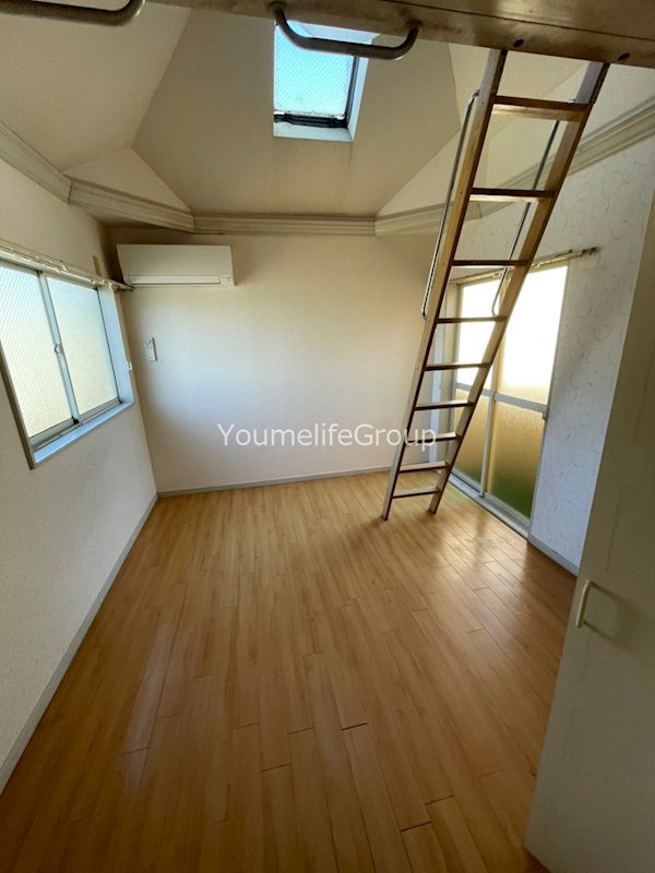 レオパレス花の木 ベッドルーム