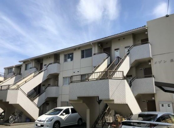 メゾン長井 301号室 外観