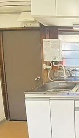 第二実方ハイツ 玄関