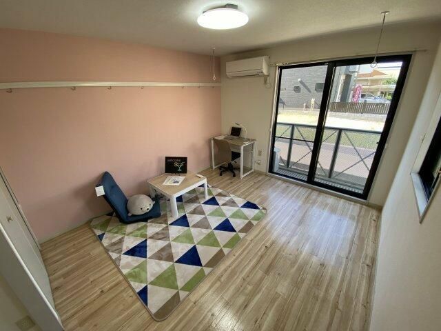 メゾン・ド・ミモザ リビング