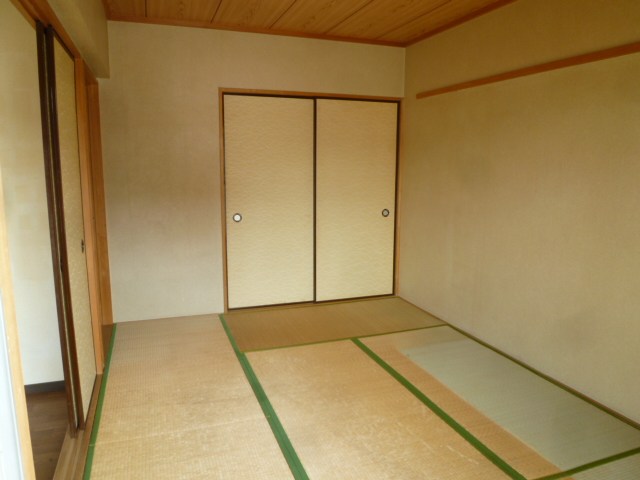 リバティー小泉 ベッドルーム