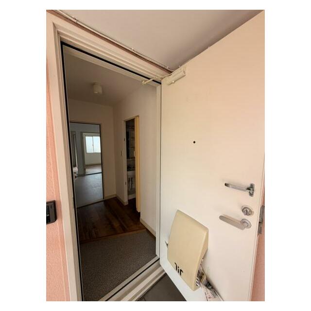 れいハウス 玄関