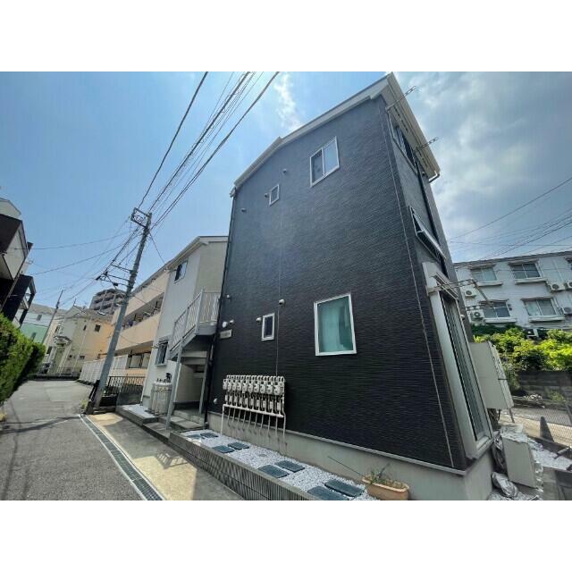 アーヴェル戸塚 203号室 外観