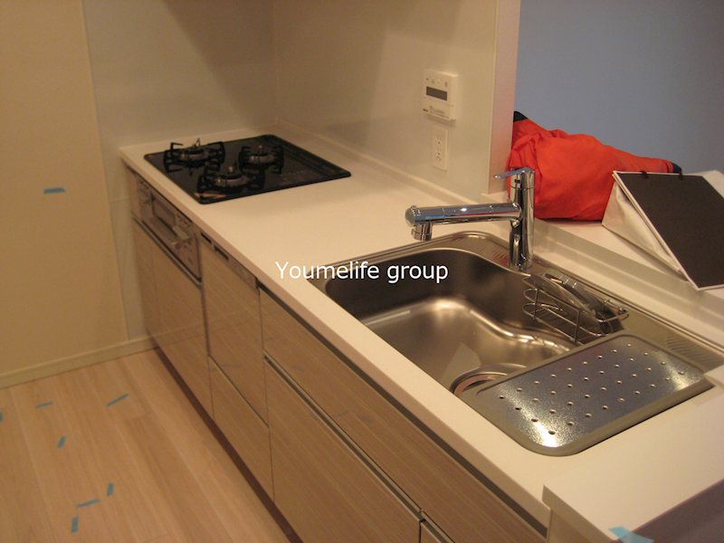 プレシス本厚木レジデンス キッチン