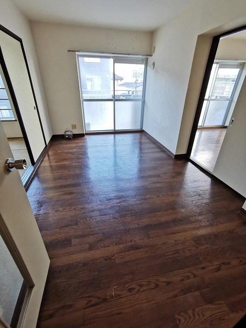 ファミーユ関野 リビング