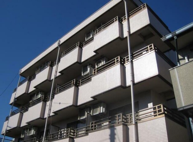 アドーレ湘南 208号室 外観