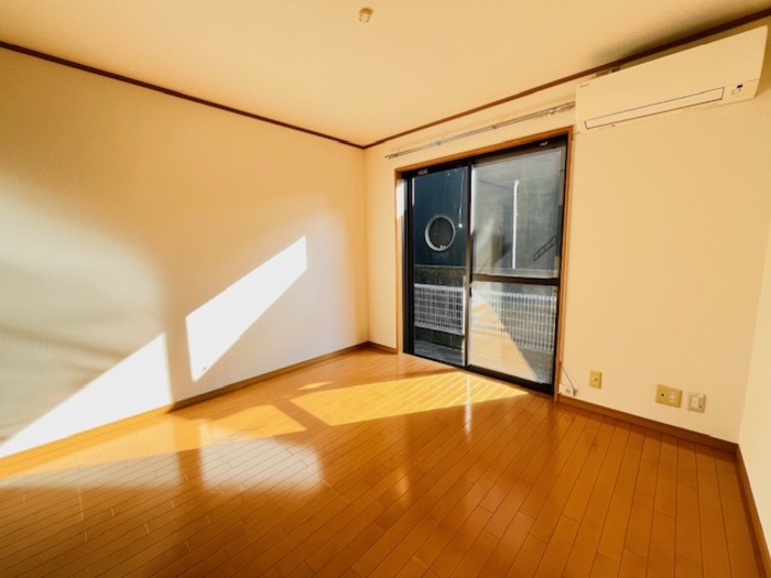 フレアウエスト リビング