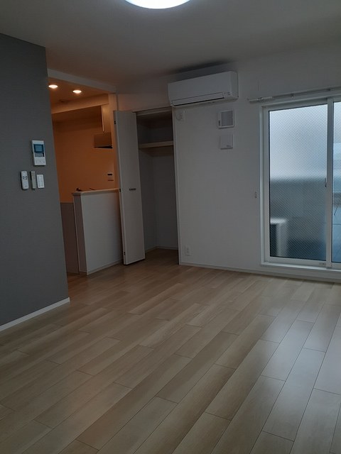 マロン　グロリア リビング