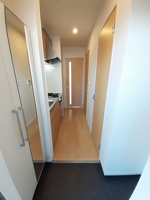 エレメントＳ 玄関