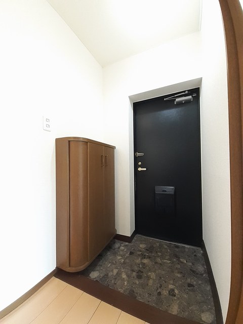 サンリーフ湘南 玄関