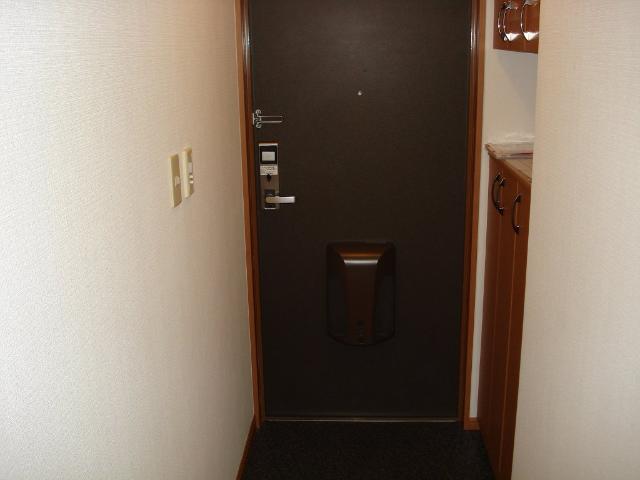 ヴィラ　エスポワール 玄関