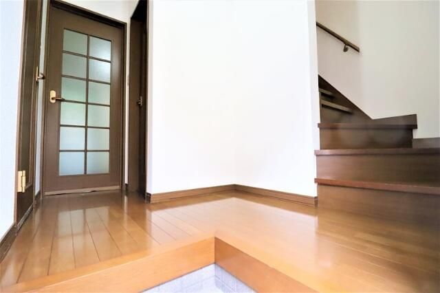 ＤＵＰＬＥＸ　ＩＮＯＵＥ 玄関