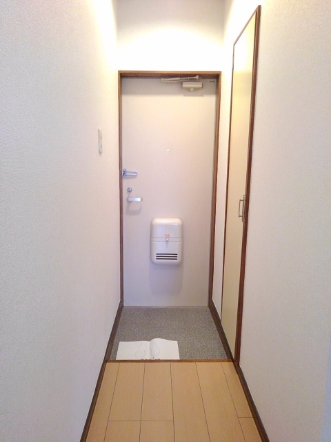 ハウス３００ 玄関