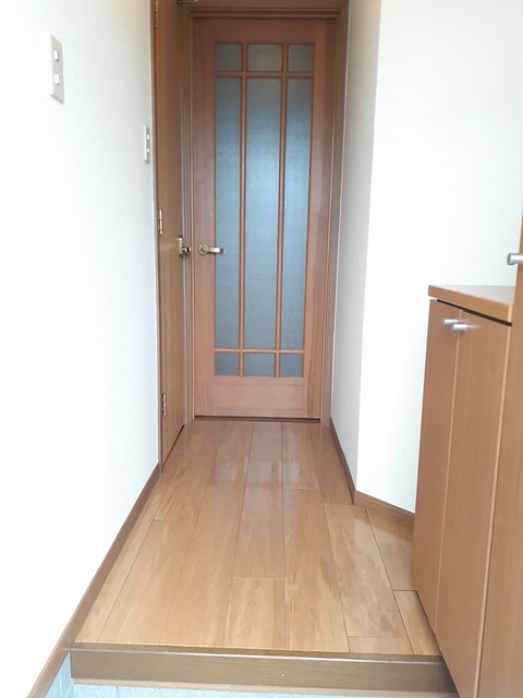 ミレニアム・Ｔ 玄関