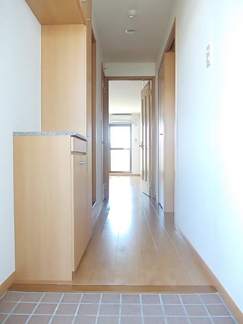 ヴェルグ広貴 玄関