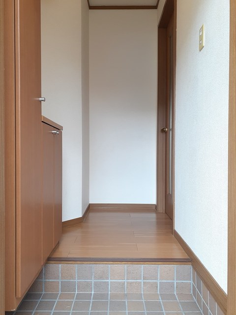 アグリーアブルⅡ 玄関