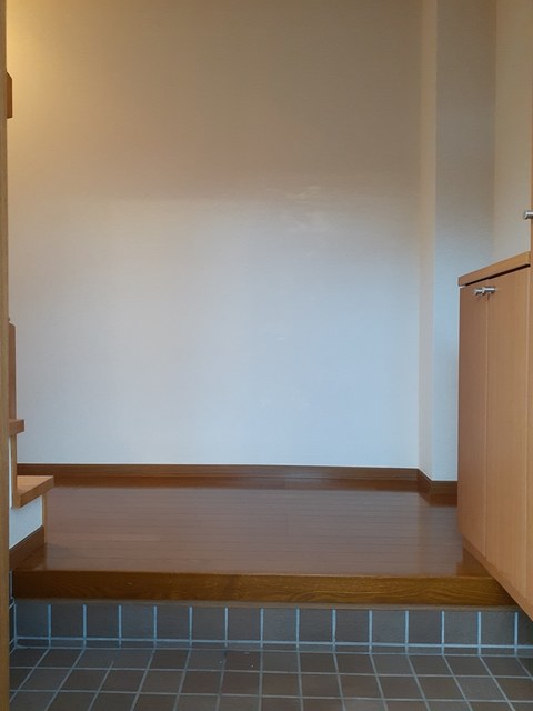 フォルム弐番館 玄関