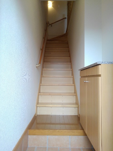 ヴィレッジハウスⅤ 玄関