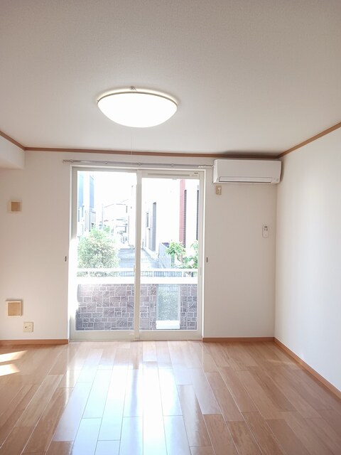 クロスロード リビング