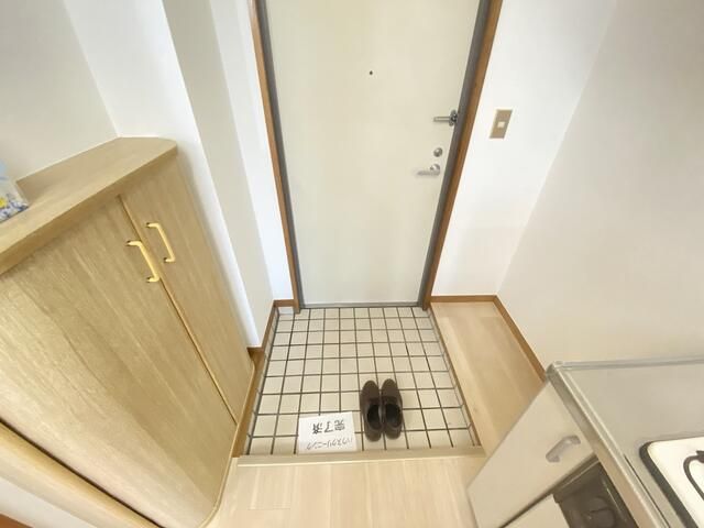 ウィンビュ桜ヶ丘 玄関