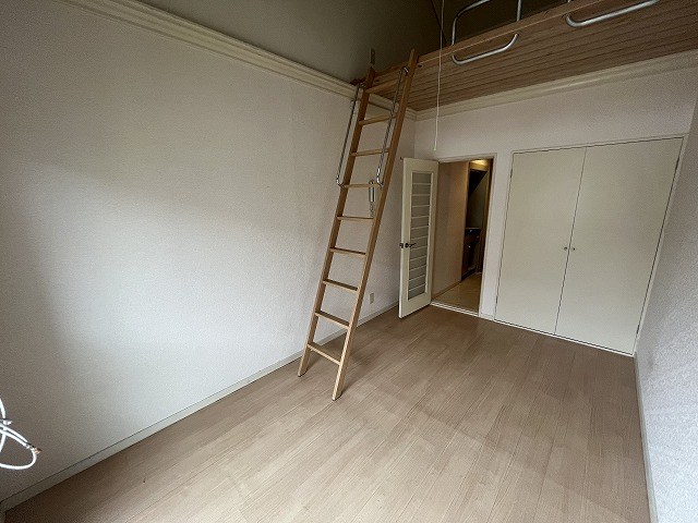 グランドエル藤が岡 リビング